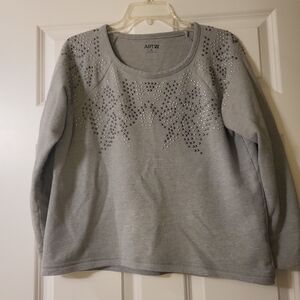 Apt 9 long sleeve blouse with detailing on front petite large